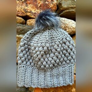 Gray Knit Beanie with Pom Pom